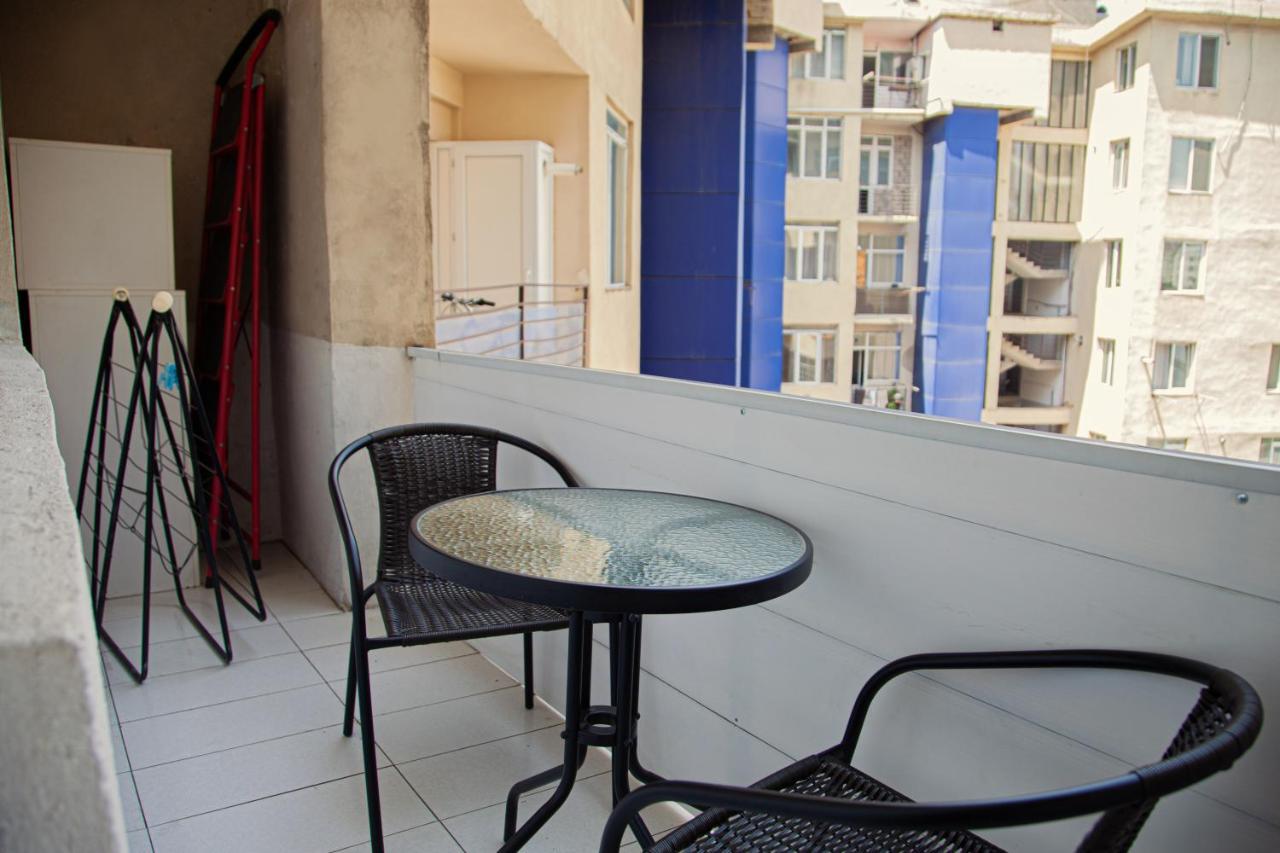 Sunny Apartments. Tbilisi. 300 Aragveli Exterior foto